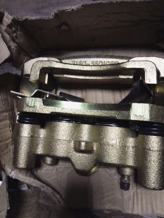 Продам новые суппорта ,тормозные диски. На УАЗ