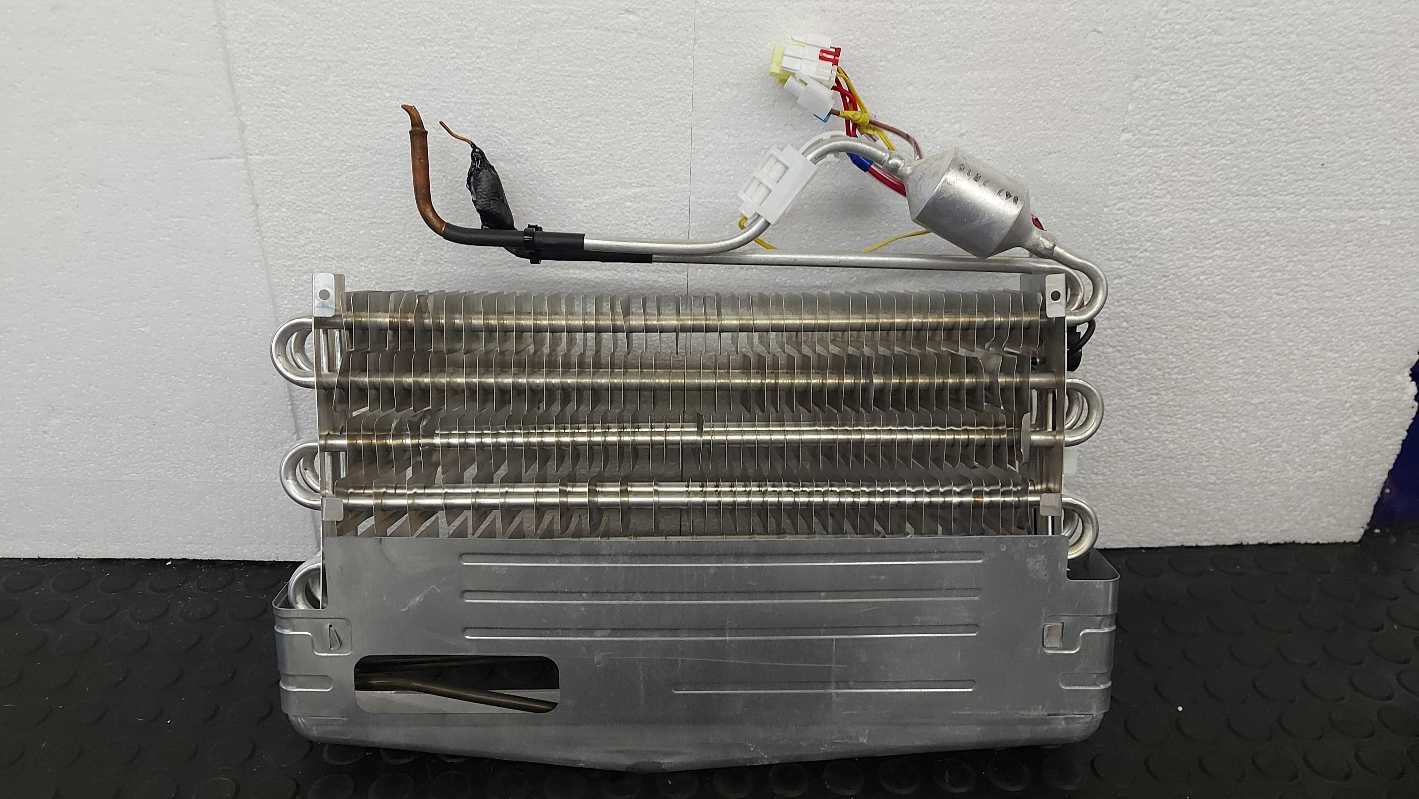 Evaporator congelator Frigider Samsung RB29FSRNDSA / R25