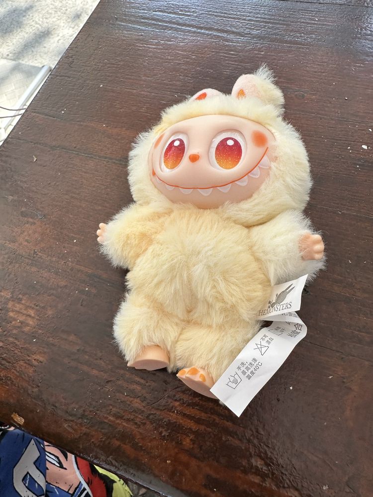 Labubu играчка loyality