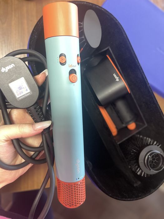 Dyson Airwrap, ca nou