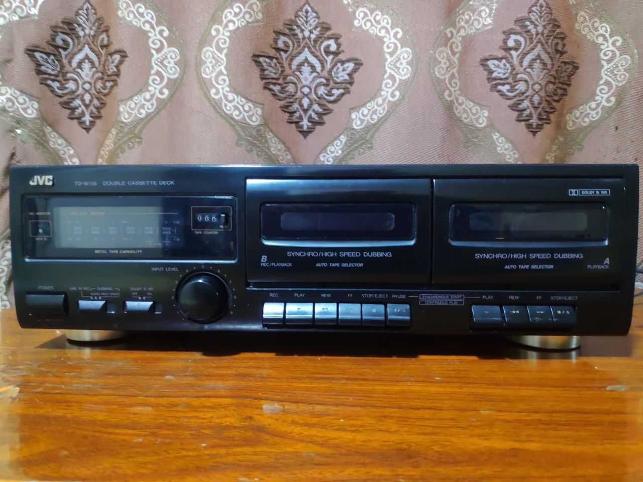 JVC TD-W118
Двухкассетная стереодека