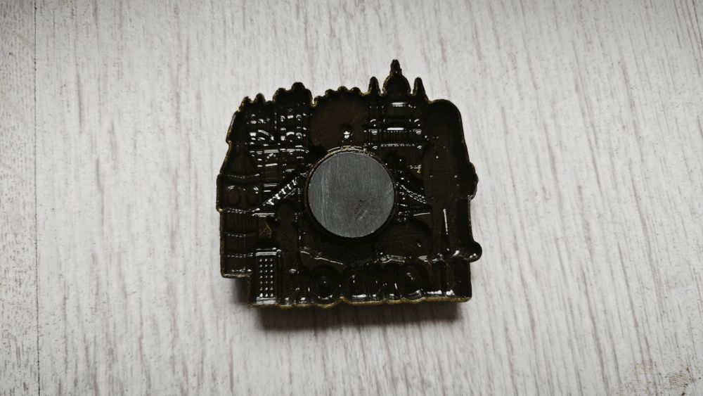 Красив магнит от Лондон