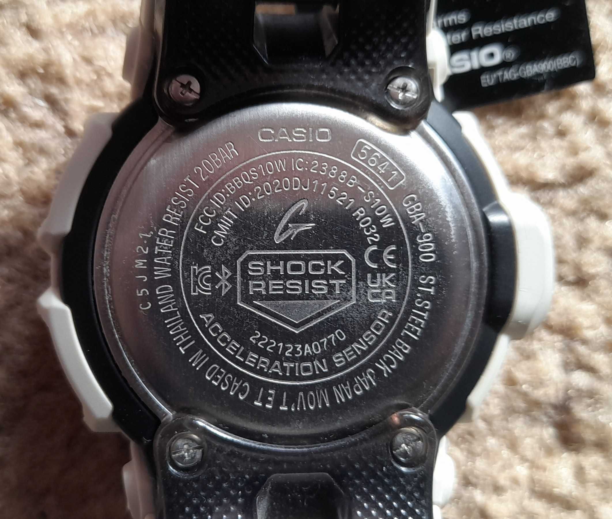 Часовник G - Shock GBA - 900 бял