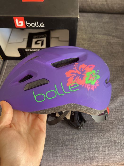 Детска каска за велосипет bollé