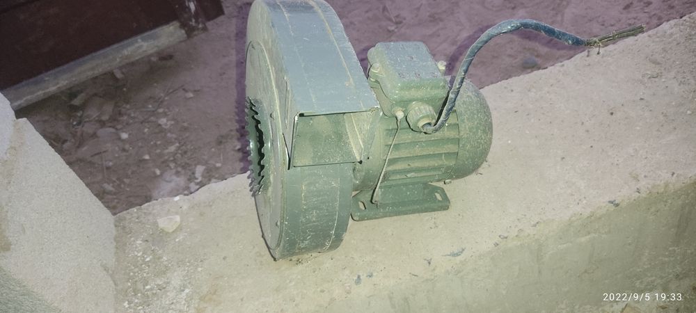 Электродвигатель