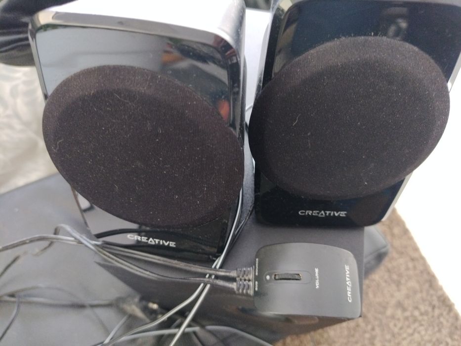 Компактни компютърни тонколони Creative SBS A120 2.1 със субуфер