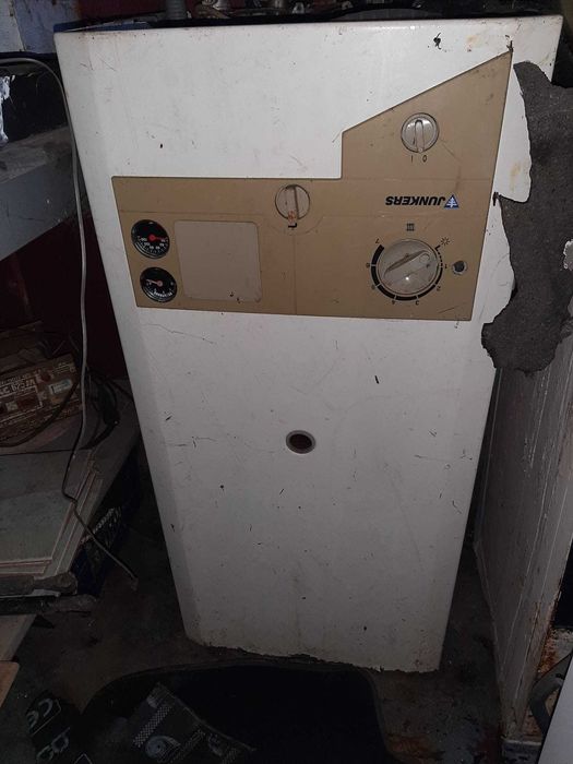 Vand centrala Indesit 34 kw si centrala ariston 24 kw.avantajos