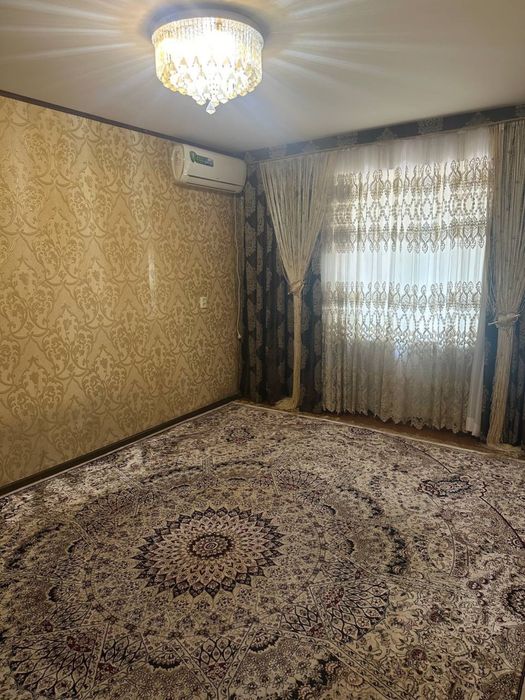 Srochna qizlar olinadi