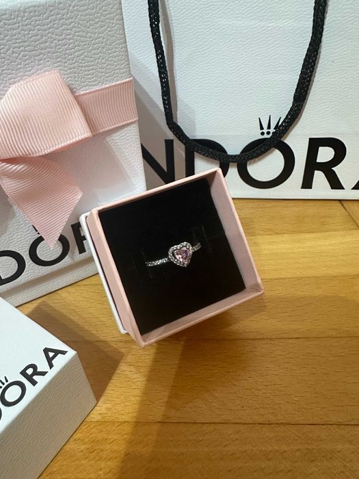 Inel Pandora Argint cu inimioara roz
