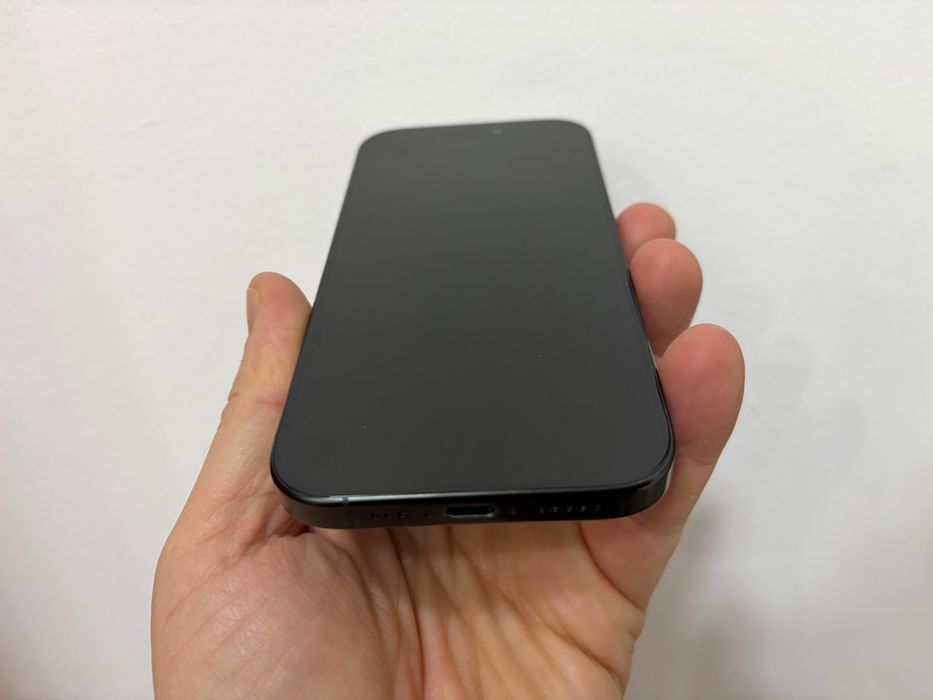 Iphone 16 Pro, 256 gb, Black Titanium