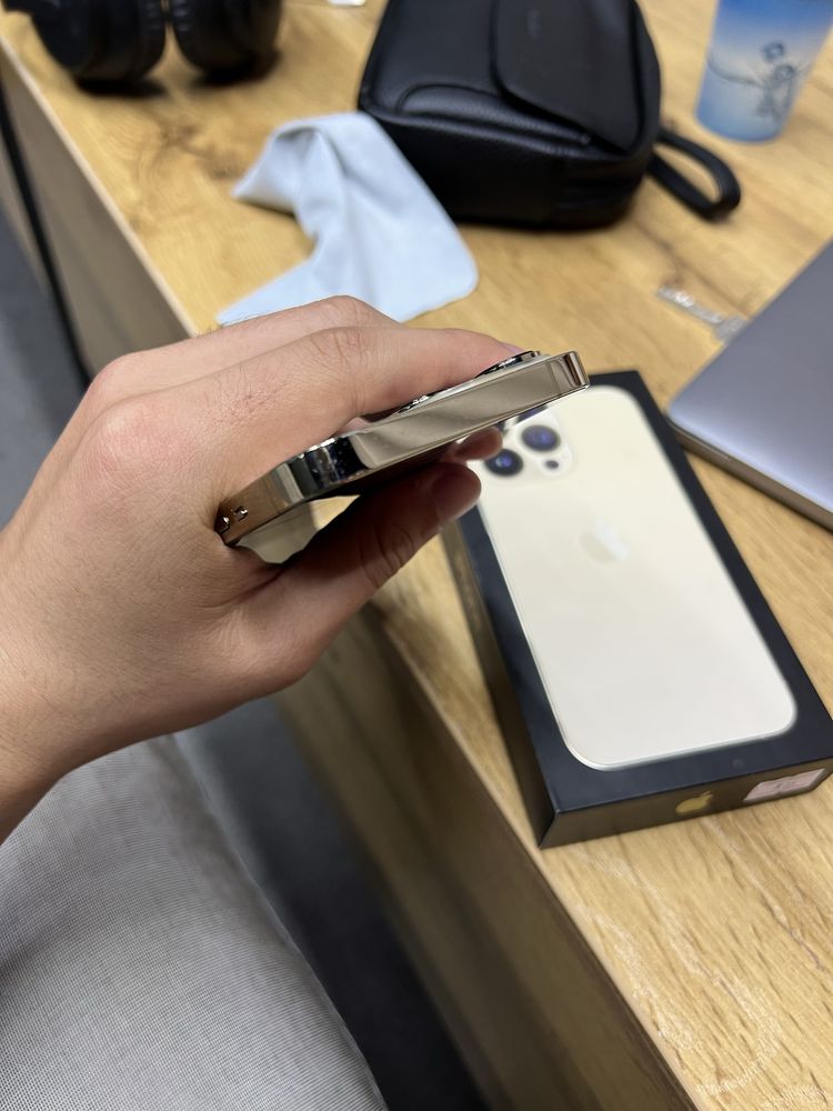 Iphone 13 Pro Gold