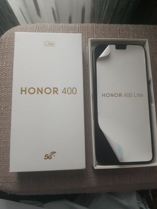 Telefon nou HONOR 400 Lite