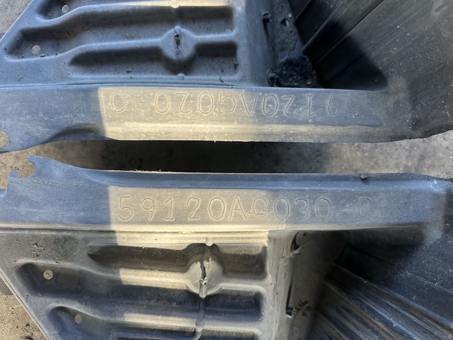 Подкалници предни за Субару Легаси