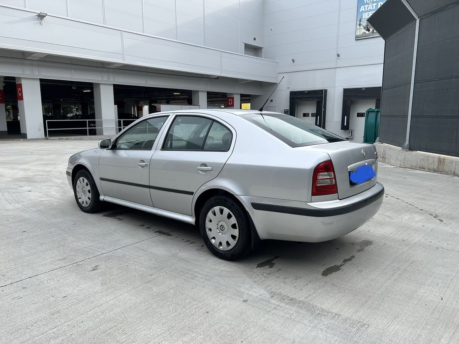 Dezmembrez skoda octavia 1