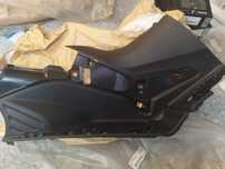 Plastic scara dreapta nou pentru Yamaha T Max model 2012 - 2016