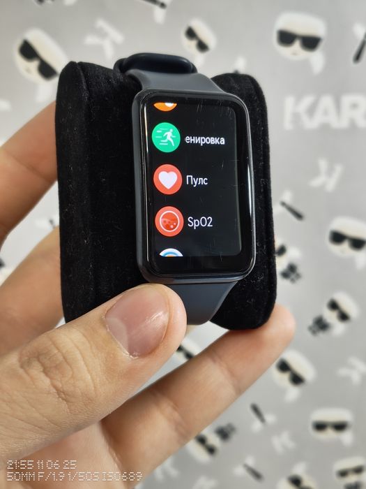 Huawei FiT SE смарт часовник