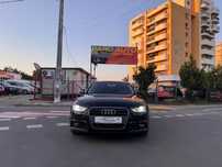 Audi A 4 B 8 An 2014 Bi-Xenon Led Navigatie Mare Pilot Pdc Comp