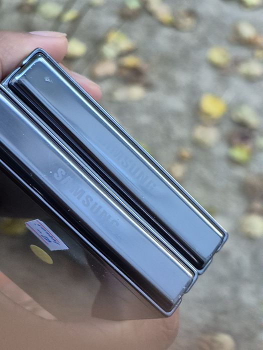 Samsung galaxy z flip 5  256gb black