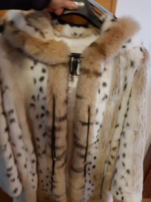 Haina de blana tip leonard cu gluga