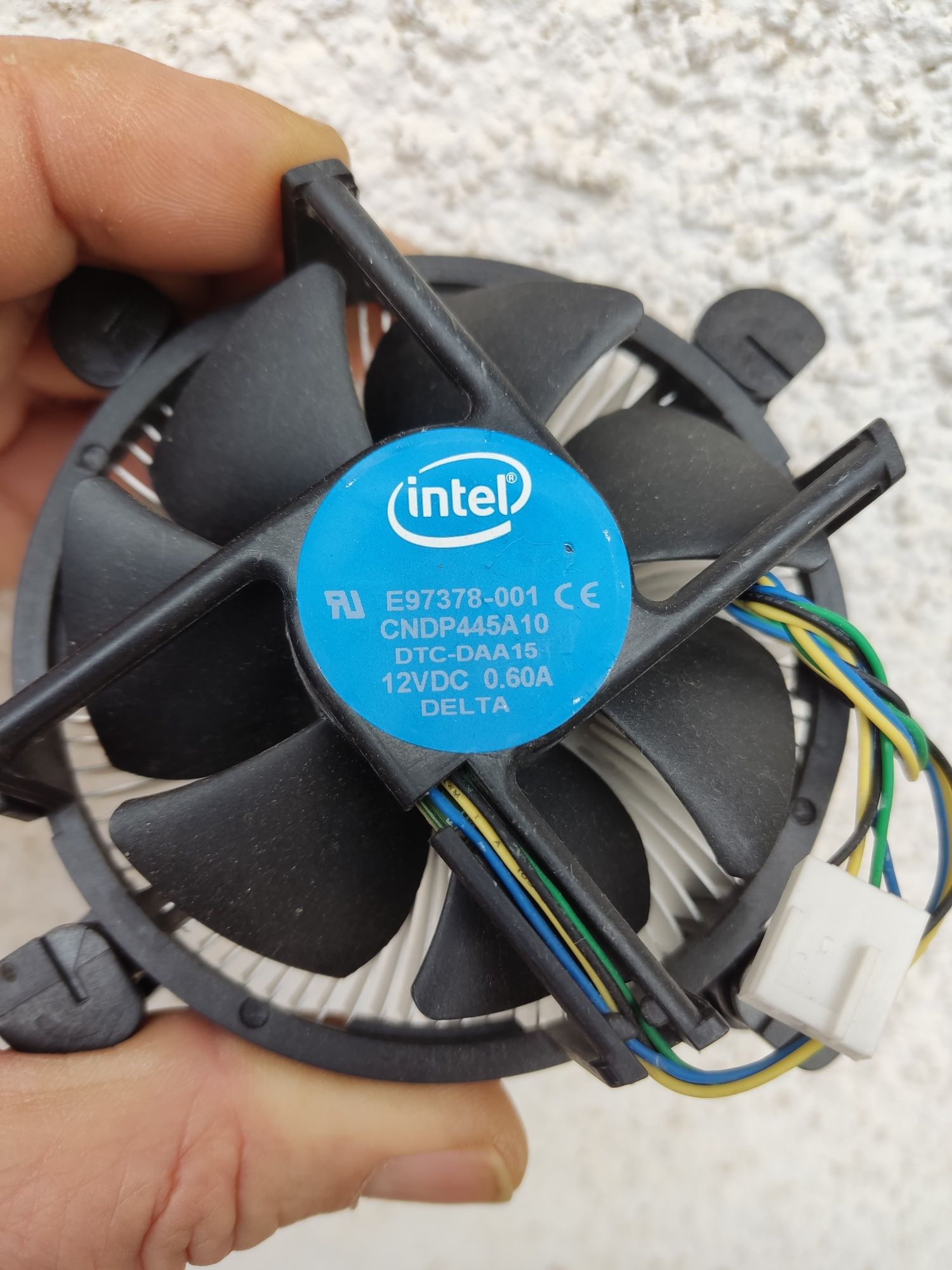 Vând procesor pentru PC Intel i5 3470,socket 1155 ,3,20Ghz+cooler