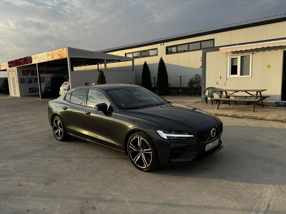 Volvo S60 2021 R design/keyless/camera/bord digital/distronic/lane