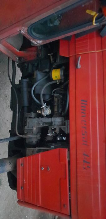 Tractor  UTB  445