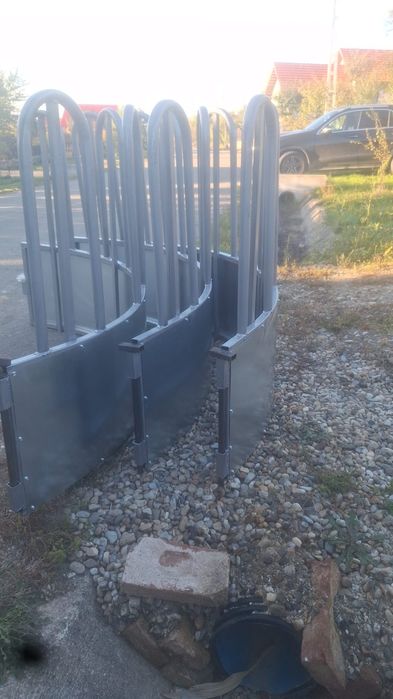 Iesle vaci hrănitoare pentru animale