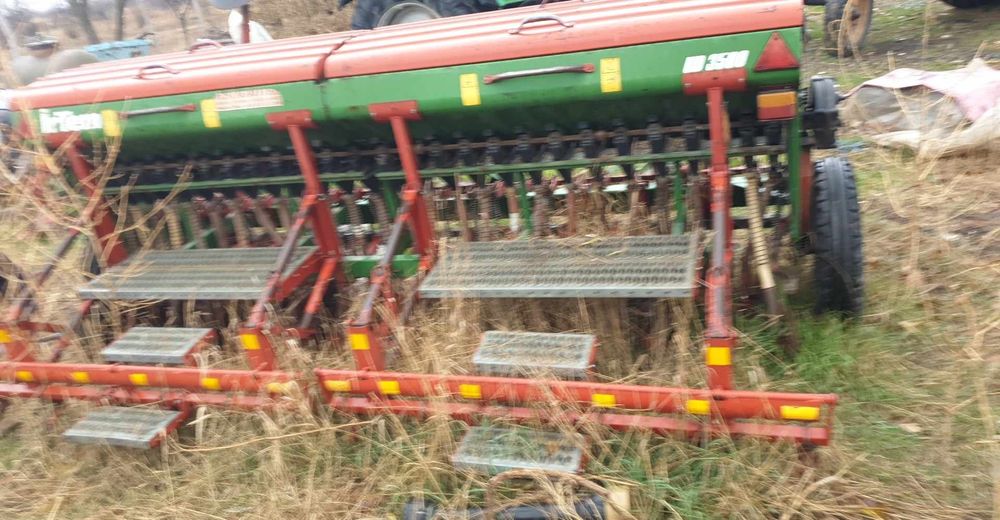 Semanatoare paioase pe disc IrTem