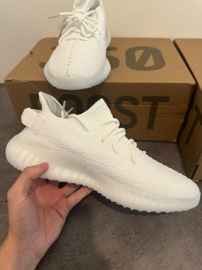 Adidas Yeezy Boost 350 - Size 42 , 44