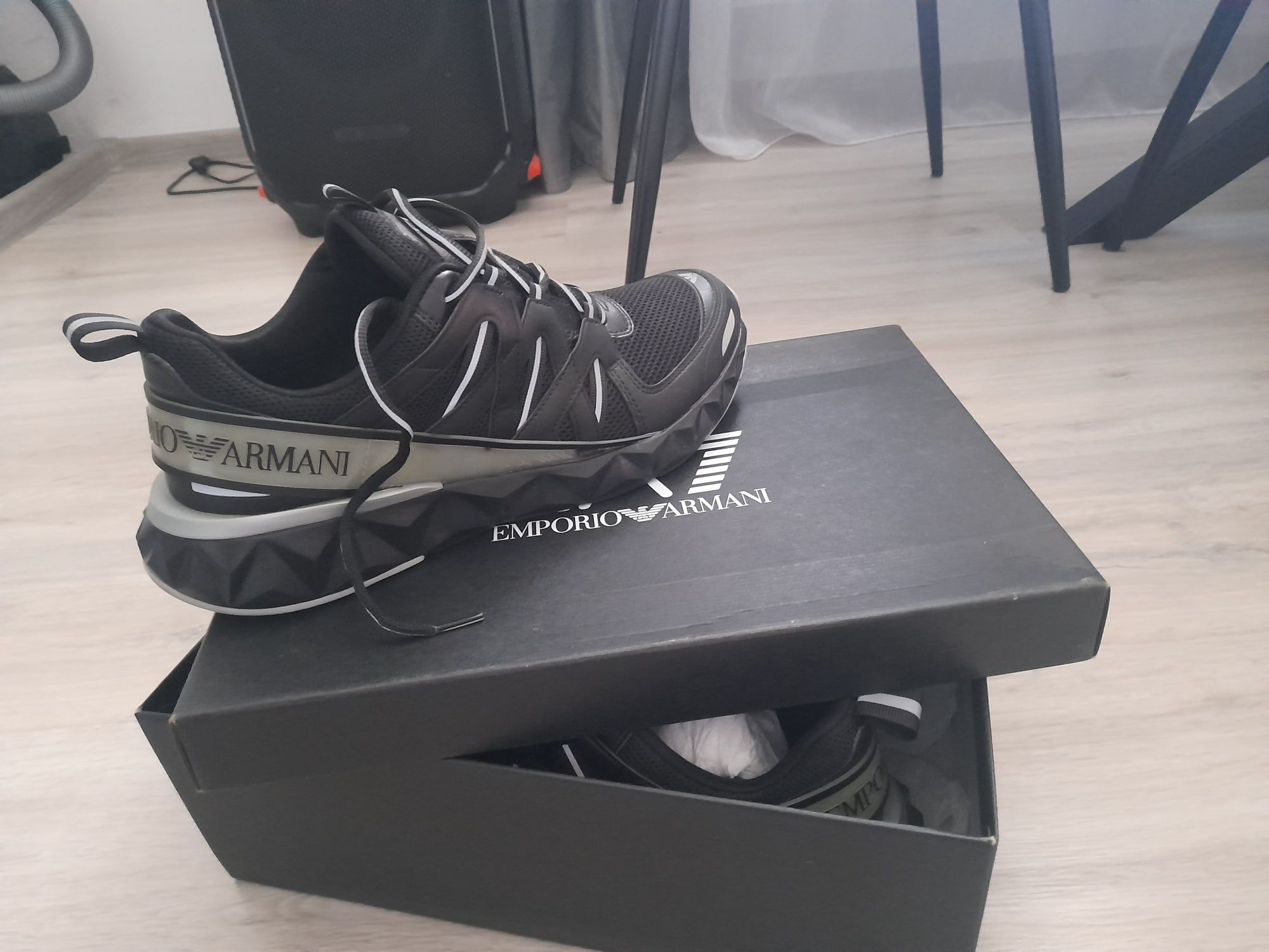 Adidași Emporio Armani