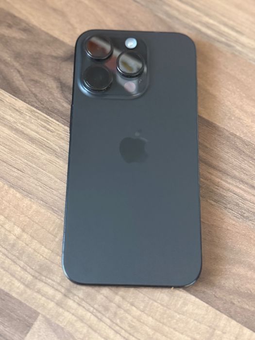iPhone 15 pro перфектно състояние