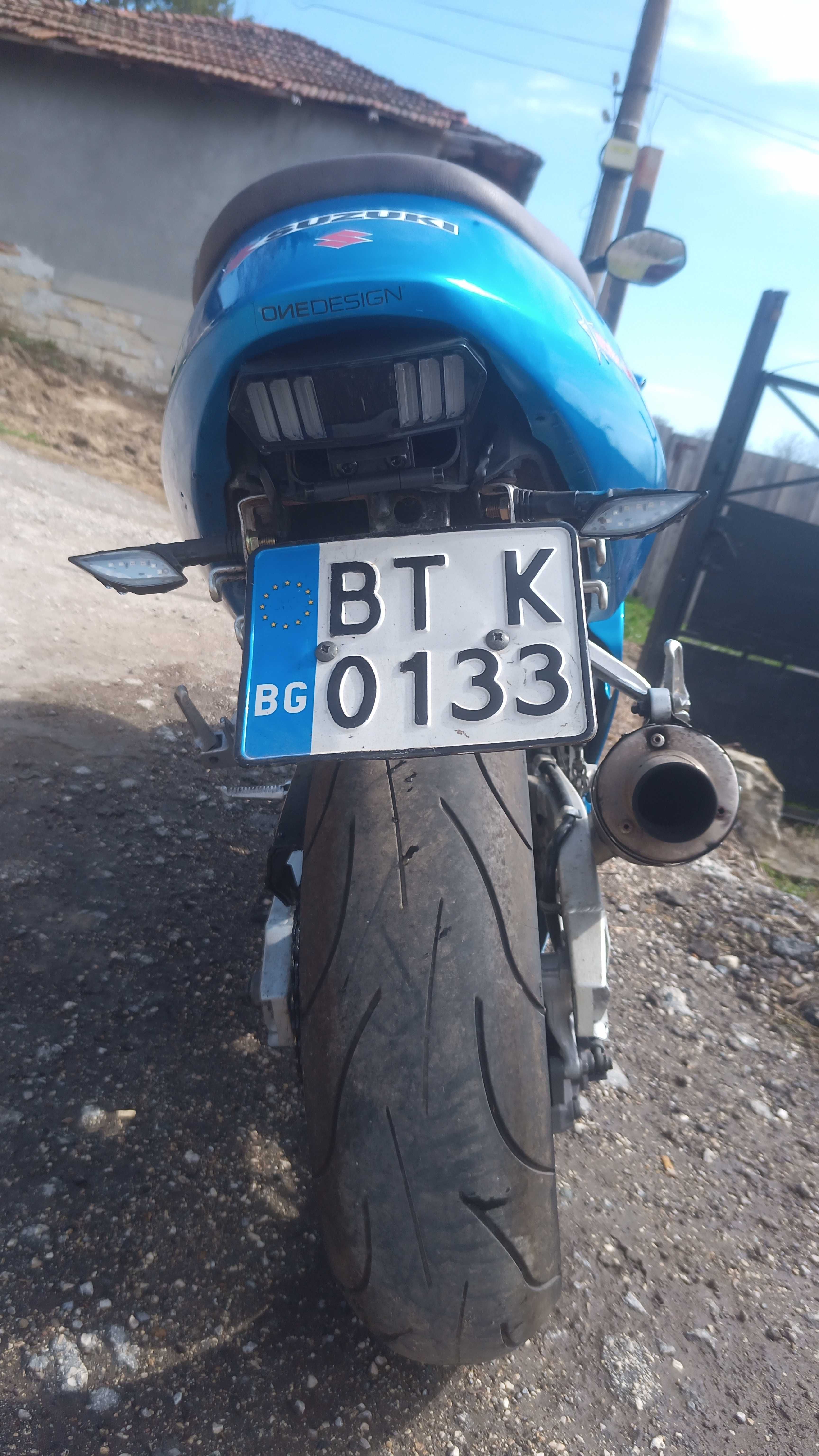 Сузуки GSXR 600 Srad