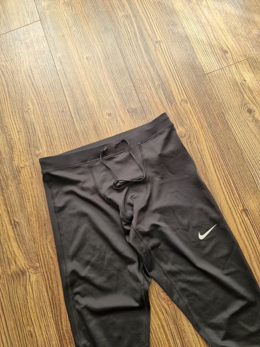 Страхотен  мъжки клин NIKE размер M