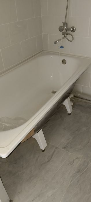 Ванна эмалированная 1,5 срочно