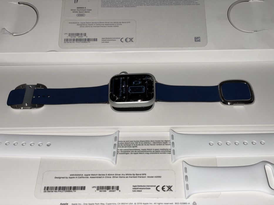 Apple watch & band / curea - blue leather, white silicon