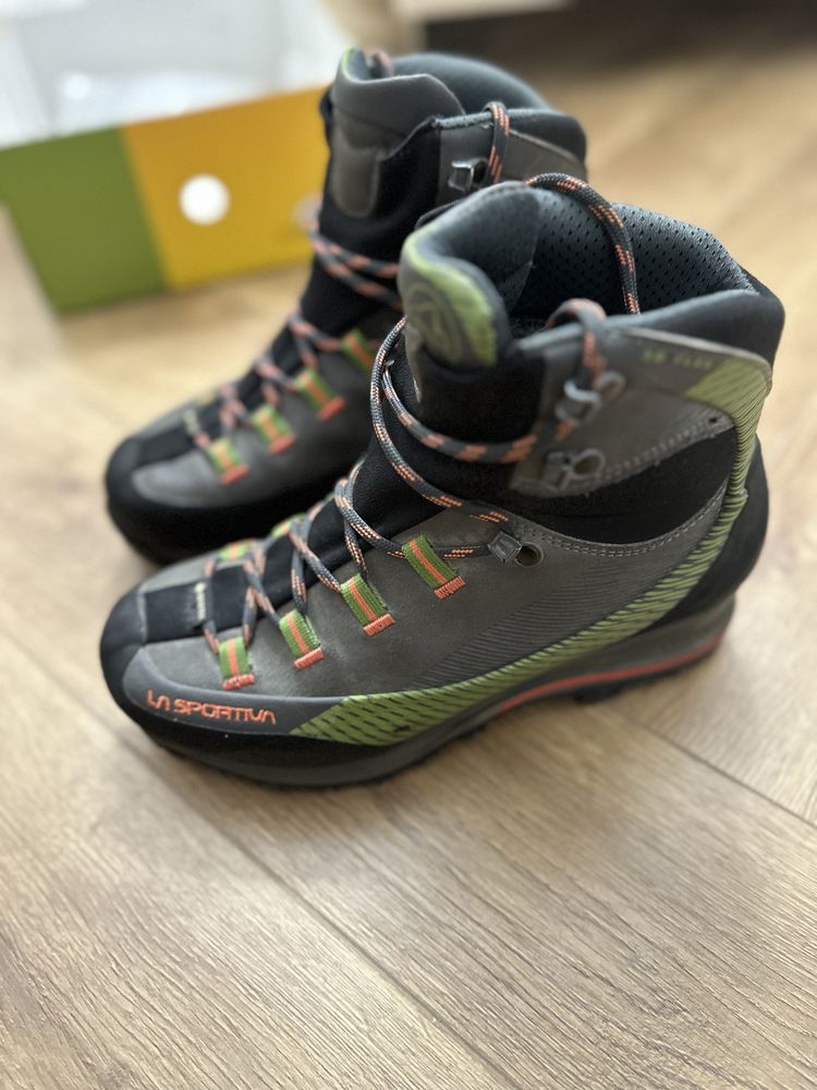 Дамски обувки за преходи La Sportiva Trango TRK Leather GTX сиви