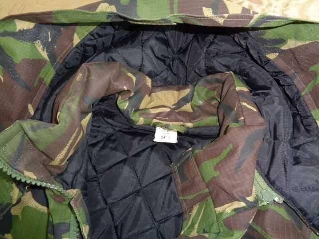Scurta militara ripstop, marimea 54/1, bonus capela (sapca) marimea 57