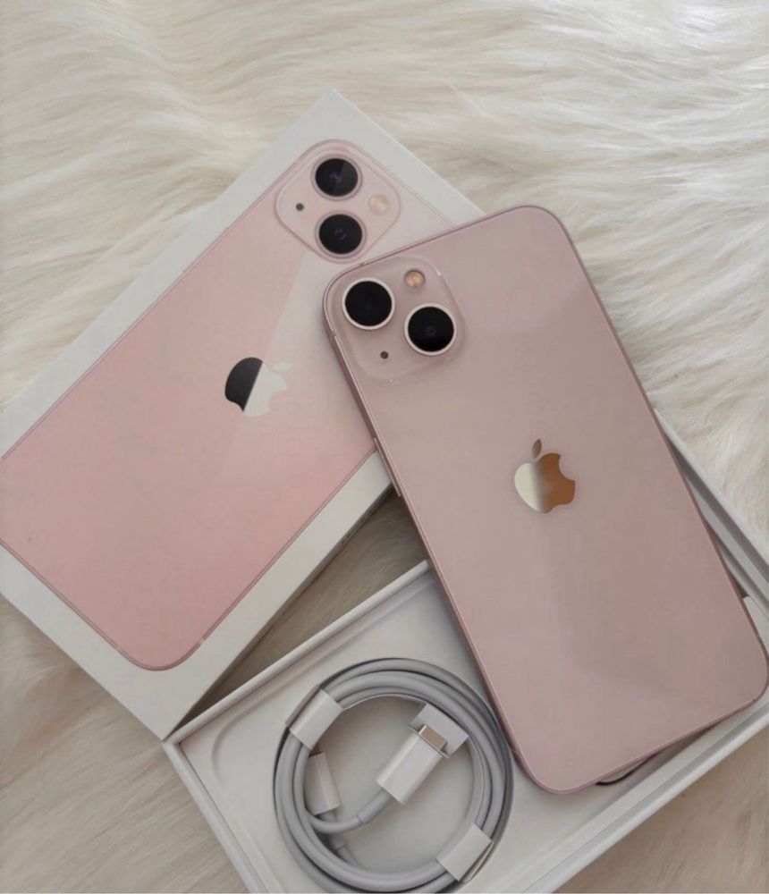 Iphone 13 розового цвета