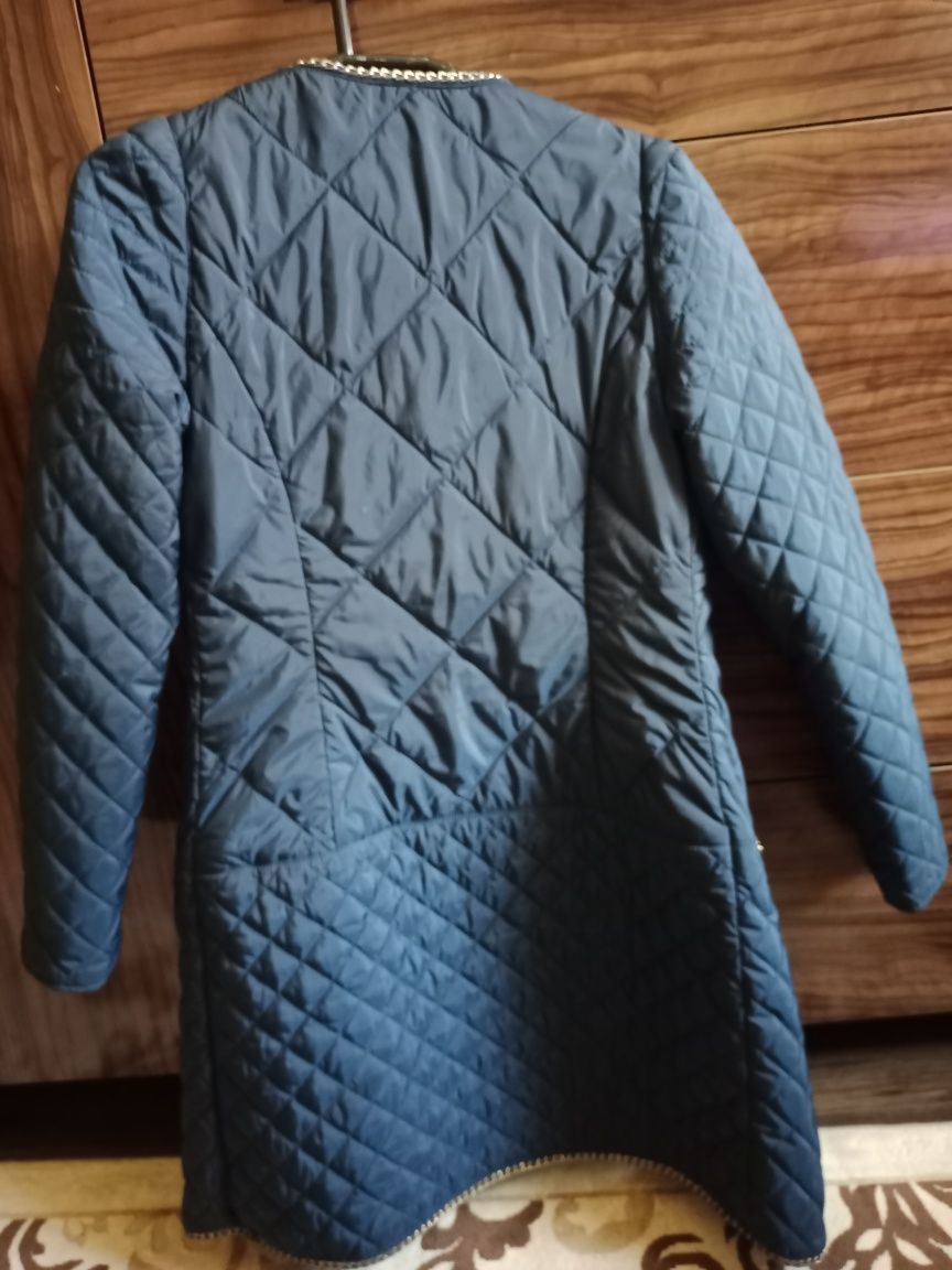 Осенняя/весенняя куртка 42 размер