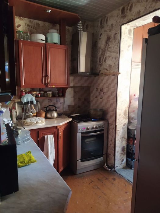 Продам 2³х 2этаж 4дом Чилонзор 15кв