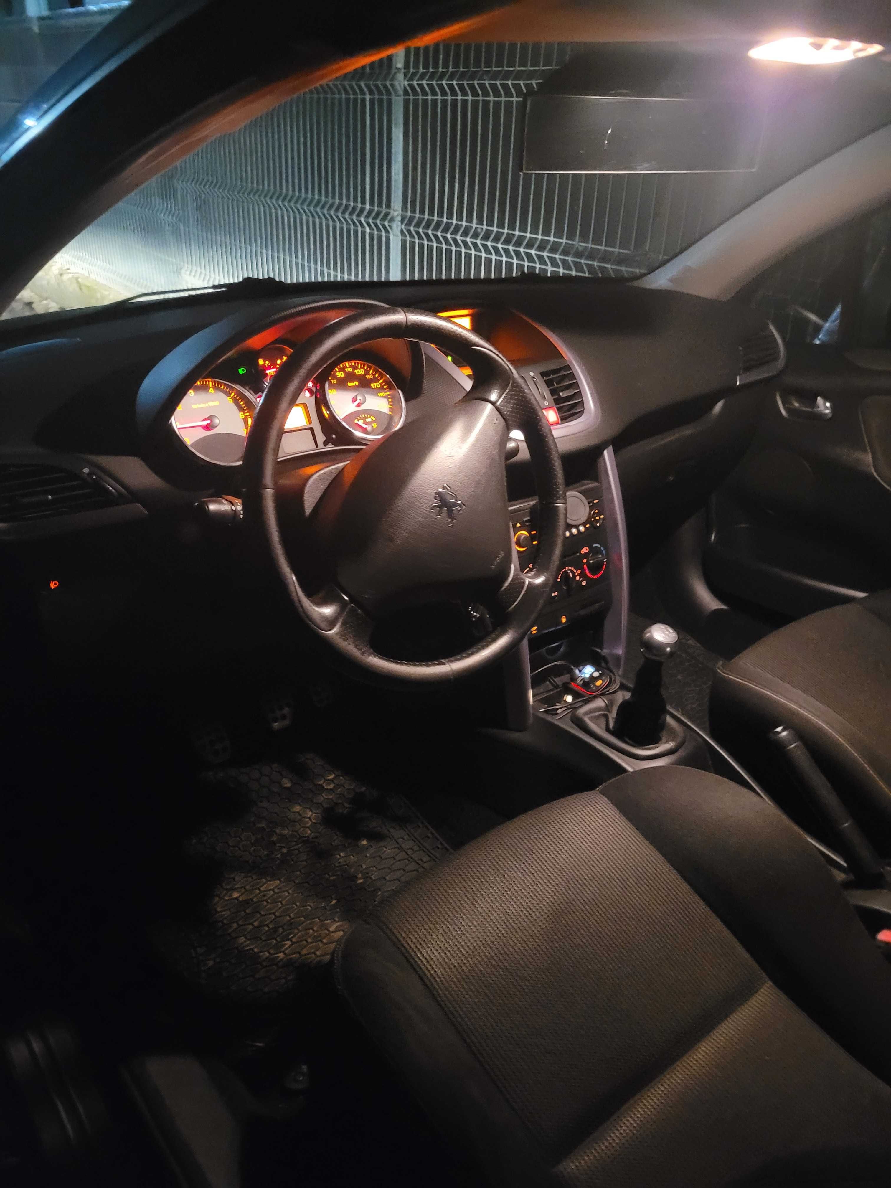 Peugeot 207 cc, decapotabil, 104000km