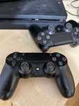 Vând playstation 4 1 TB,Mai multe detalii la numărul de telefon afișat