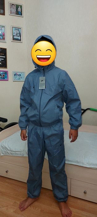 Nike  спортивный костюм подростковый, новый.
