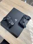 PlayStation 4 pro - 1Tb - 2 controllere