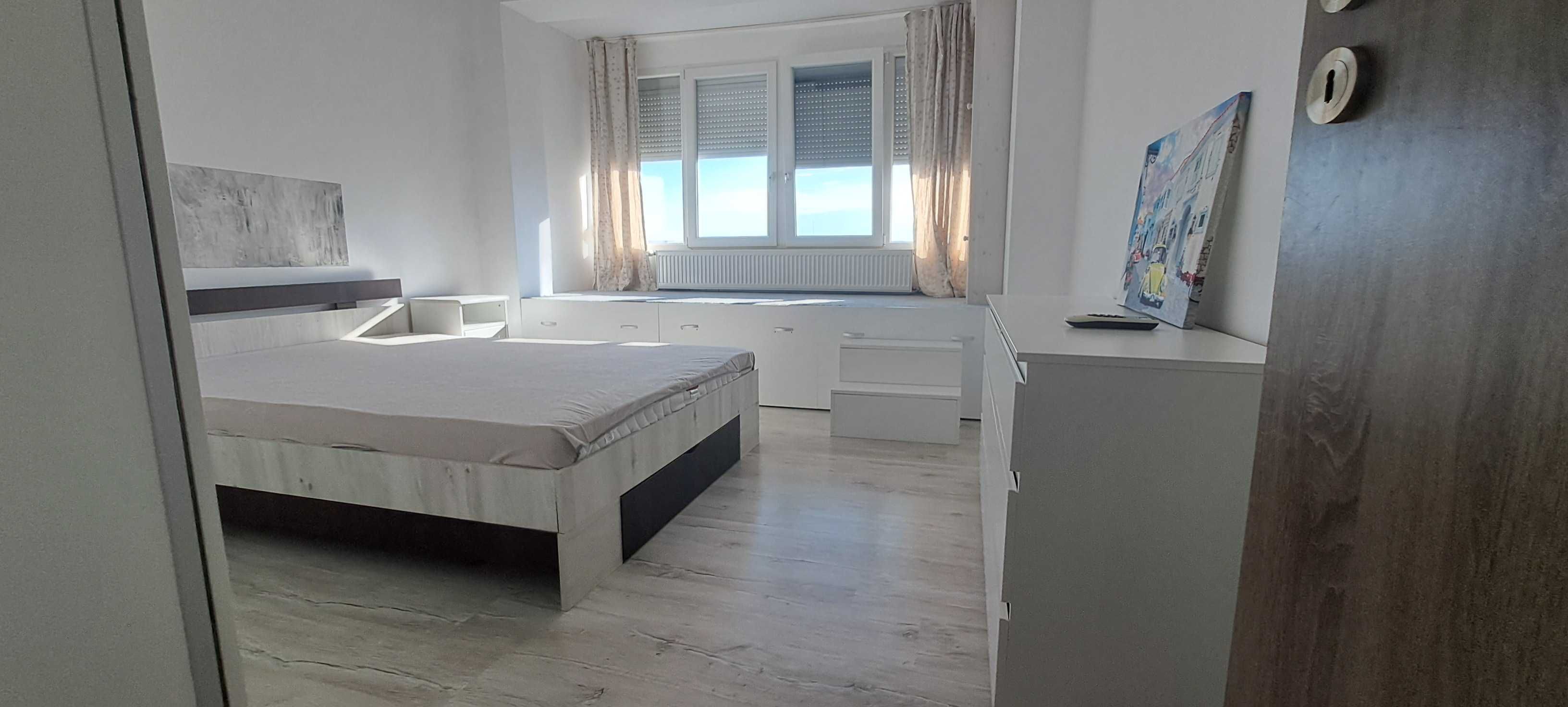 Inchiriez apartament 2 camere CALEA ROMANILOR