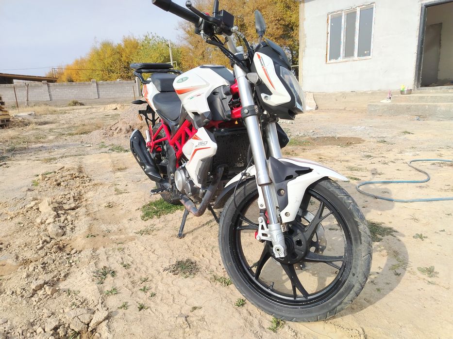 Benelli мотор 150