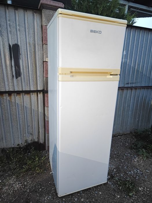 Холодильник рабочий