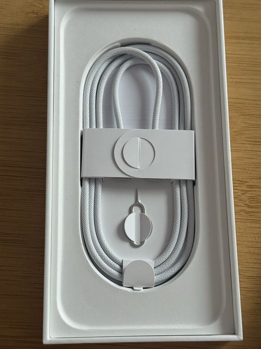 Iphone 16 pro max, impecabil NEFOLOSIT