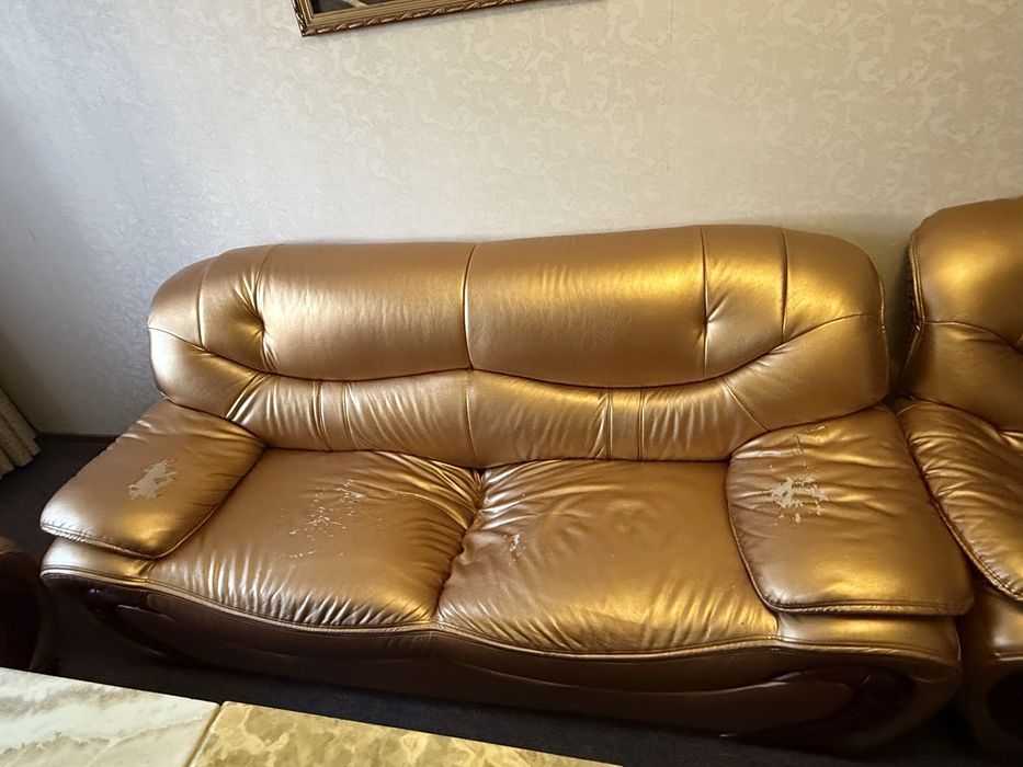 Срочно продам диван