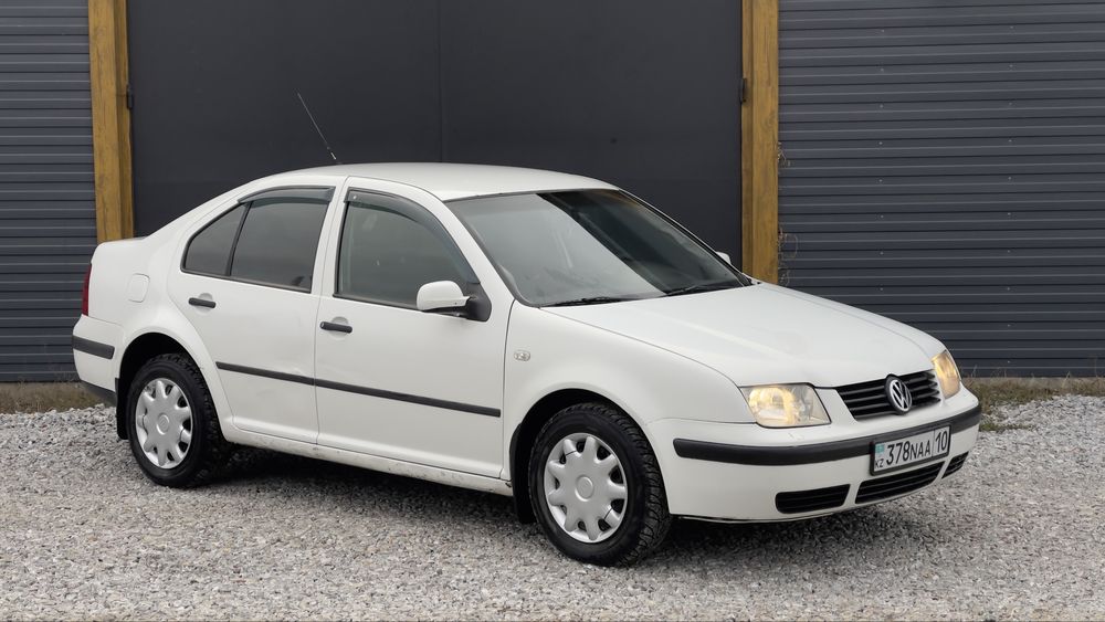 Фольксваген Бора 2.0 2001